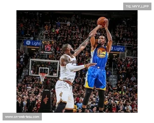 詹姆斯圣诞夜主场战杜兰特,传奇对决第44幕上演 詹姆斯圣诞夜主场战杜兰特,传奇对决第44幕上演