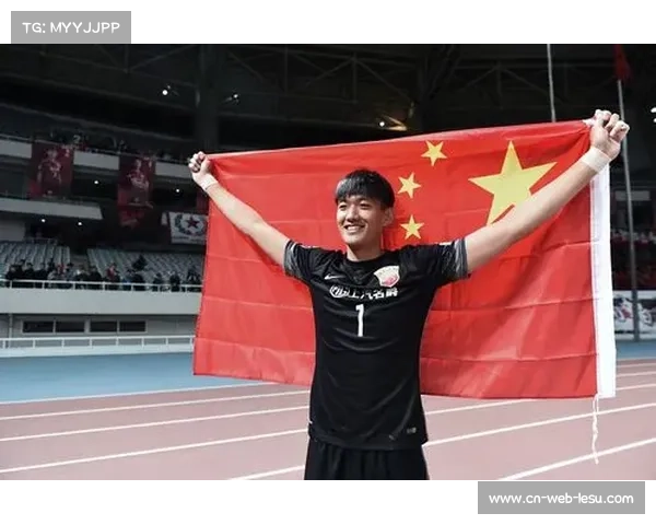 门将颜骏凌的状态波动：上海海港争冠路上的双刃剑